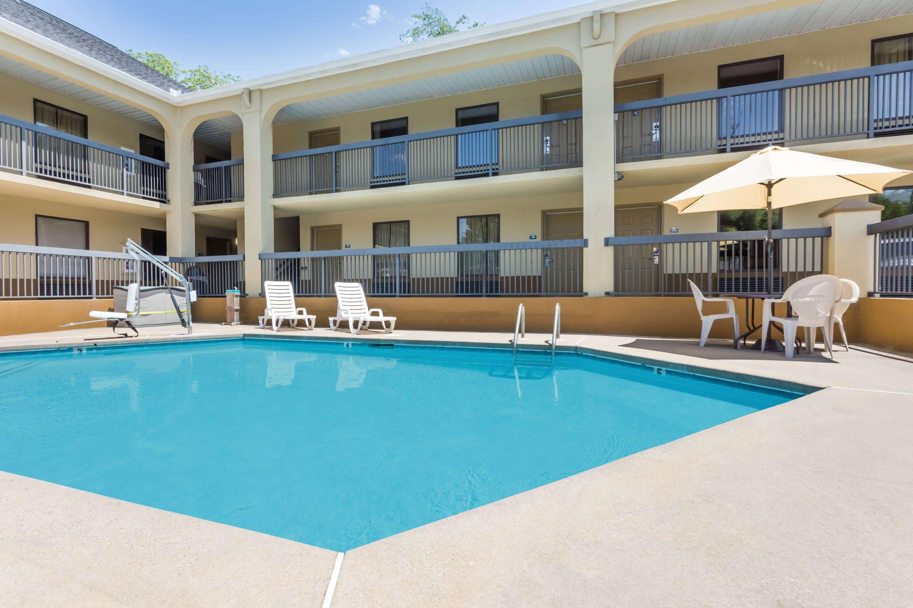 Days By Wyndham Inn 2*