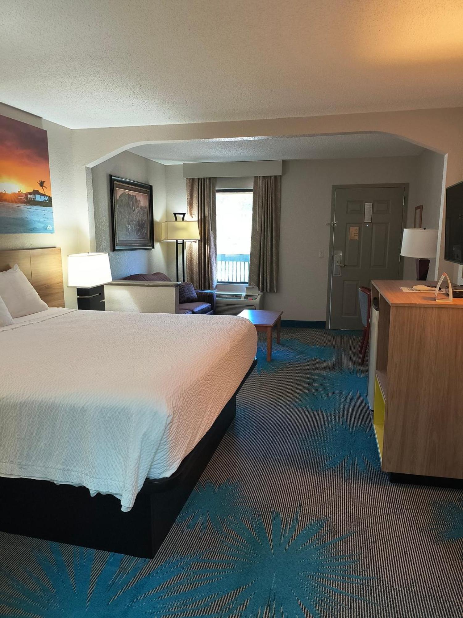 Days By Wyndham Inn 2*